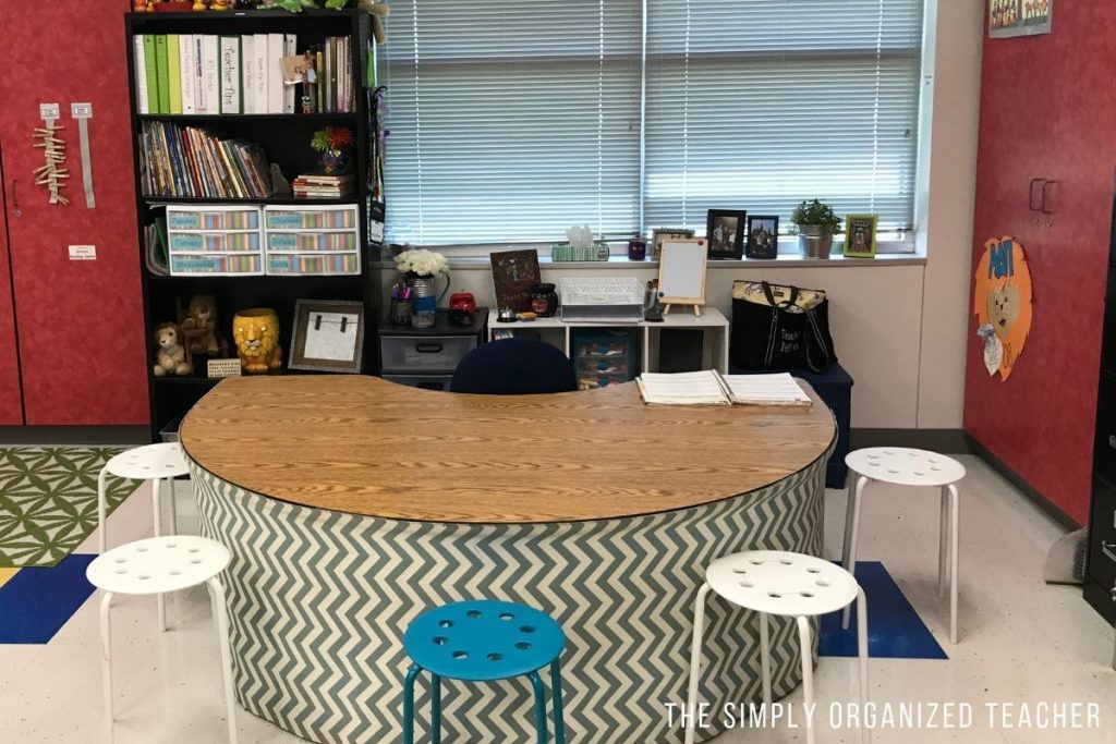 5 Tips to organize your elementary classroom AND keep it organized!