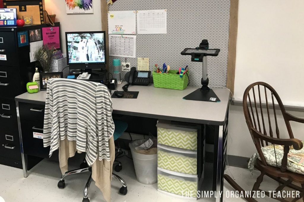 5 Tips to organize your classroom AND keep it organized!